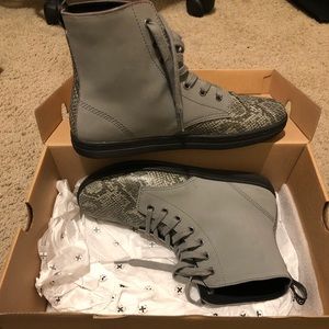 Size 9 Leyton Grey Dr Martens